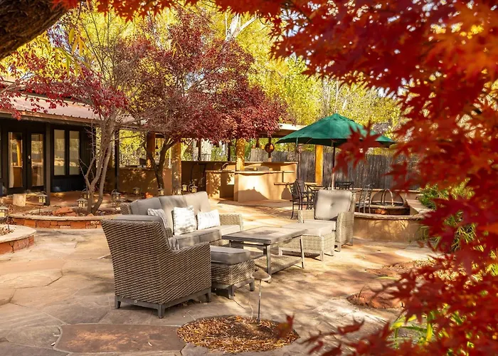 Huge Compound Gym Two Spas Casitas Pond *