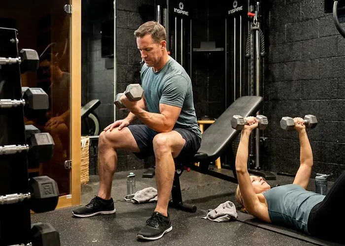 Huge Compound Gym Two Spas Casitas Pond *